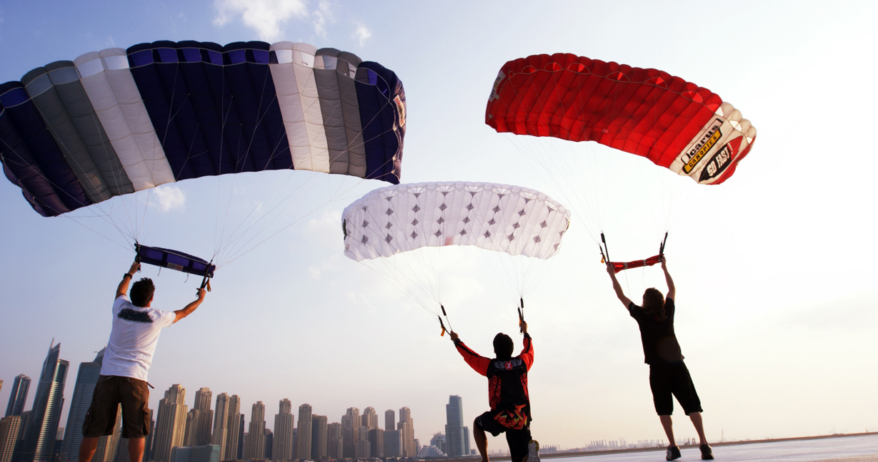 القفز المظلي الحر اتحاد الإمارات لرياضات الجوية 
